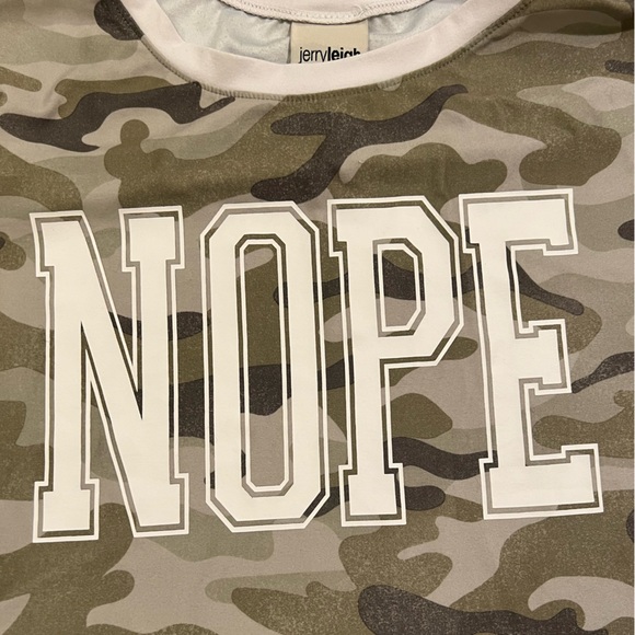 Jerry Leigh Army Green Camo Super Soft Top - Picture 4 of 15